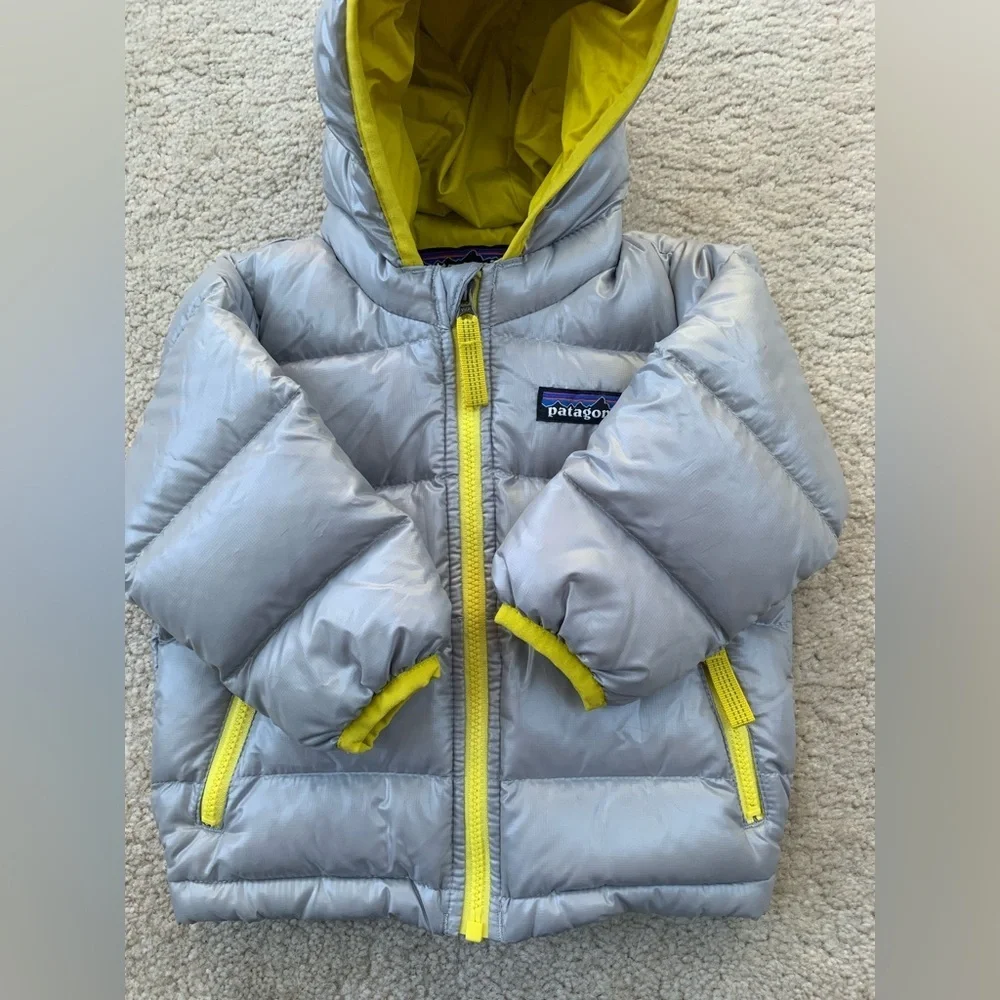Patagonia NWT Size 3-6 Months Baby Hi-Loft Down Sweater Hoody Grey Puffer Coat